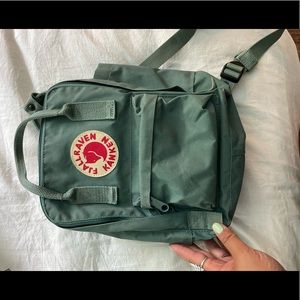 Fjallraven mini kanken frost green